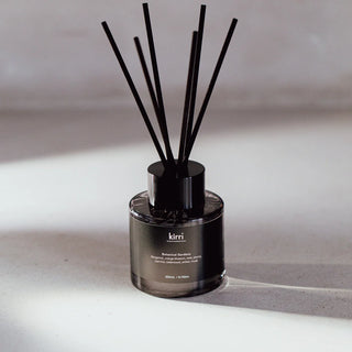 Botanical Gardens Reed Diffuser 200ml Duo + Botanical Gardens Reed Refills 500ml Duo
